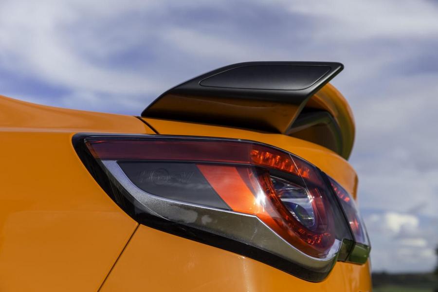  Vauxhall VXR8 GTS 2014 года  (фото 35 из 88)